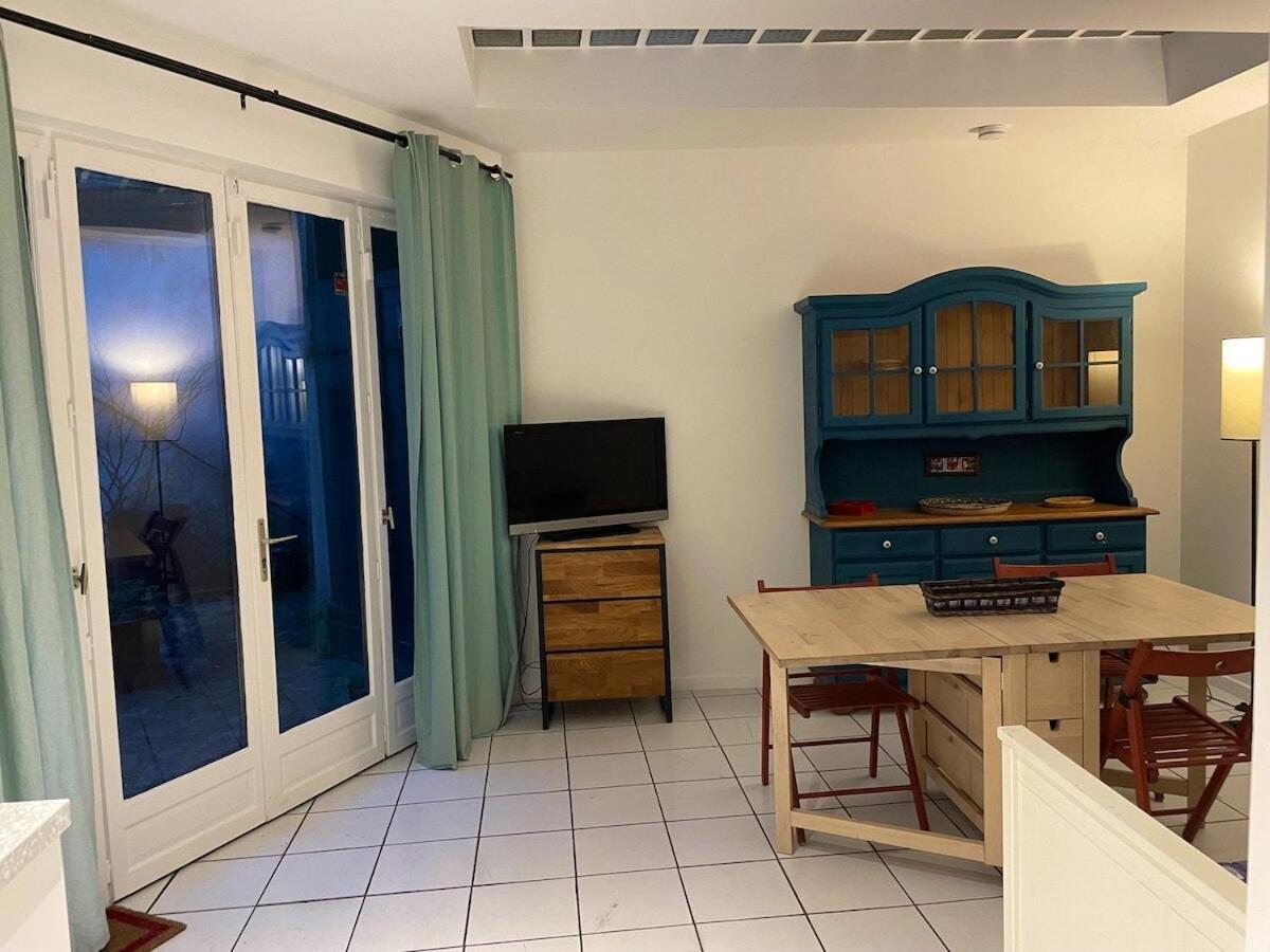 Apartment T2 Sur Cour Au Coeur Des Jo 2024 *
